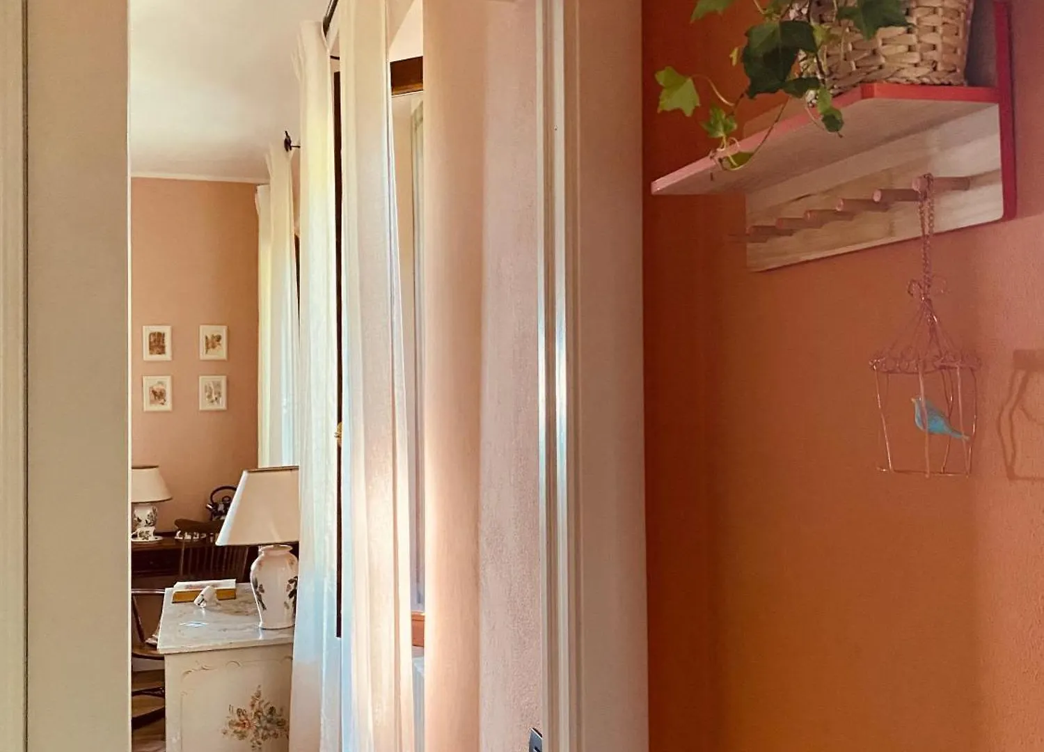 La Quercia E Lo Scoiattolo Bed & Breakfast Sotto il Monte Italy